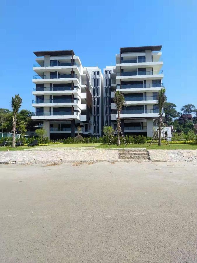 Beachfront Executive Studio Mae Phim Rayong Esterno foto